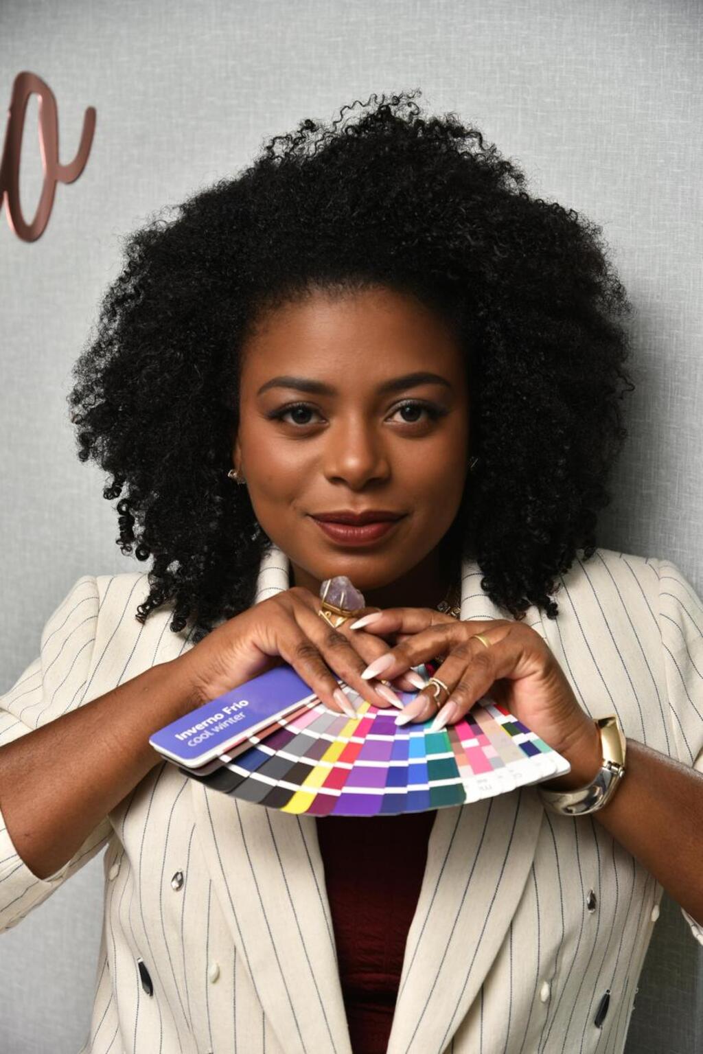 Consumidores negros movimentam cerca de US$ 1,7 trilhão na economia global, mas 34% seguem vítimas de discriminação racial