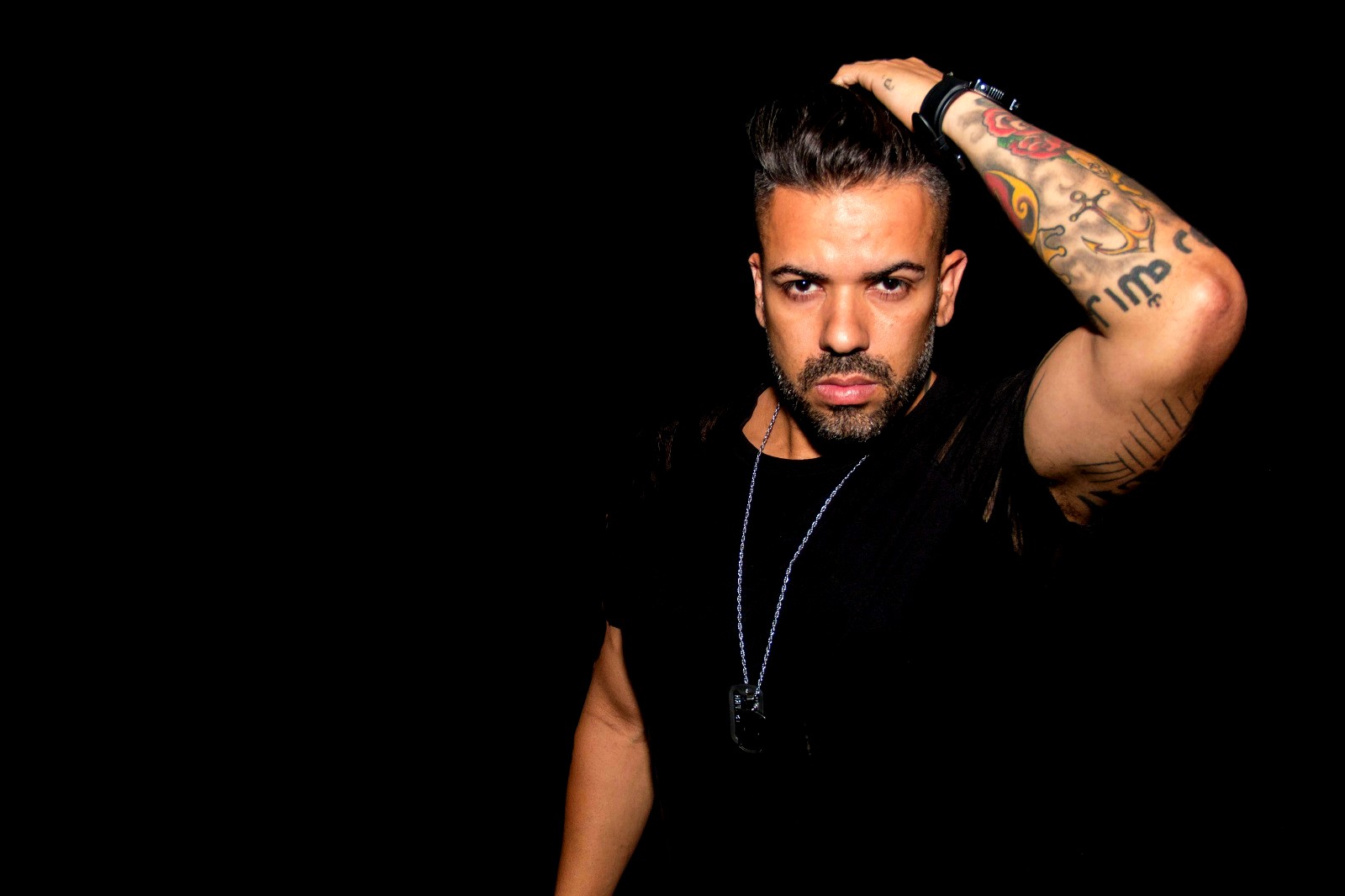 Roger D’Cross dispara em pedidos para ser DJ nas maiores e melhores baladas de SP